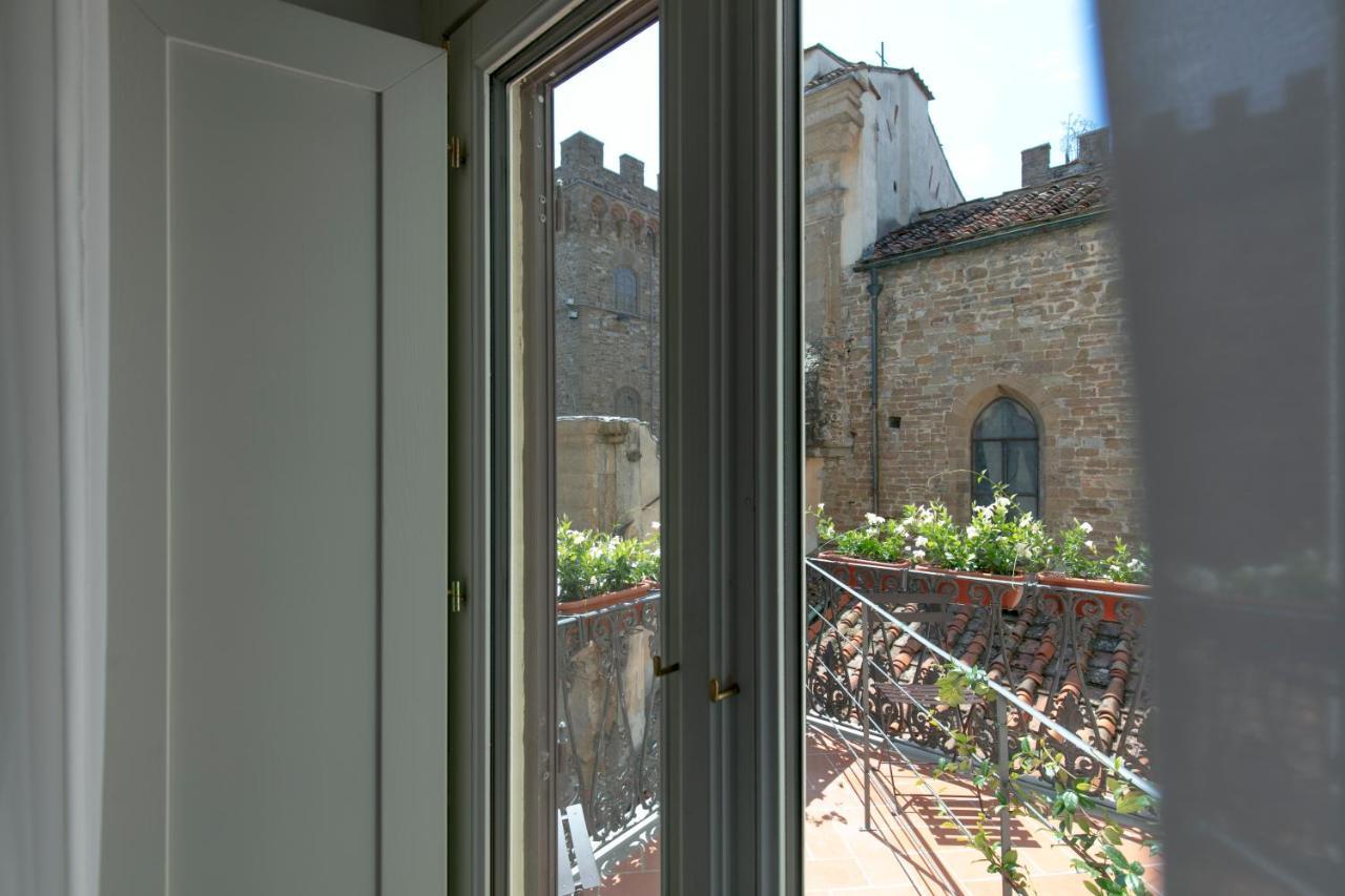 Tornabuoni Place Florence Exterior photo